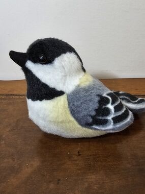 Wild Republic Cornell Lab Chickadee Plush Toy - Working Bird Song Sound
